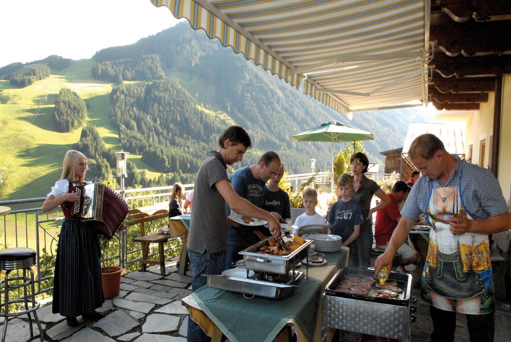Ferienhof Pfefferbauer Saalbach-Hinterglemm Exterior photo
